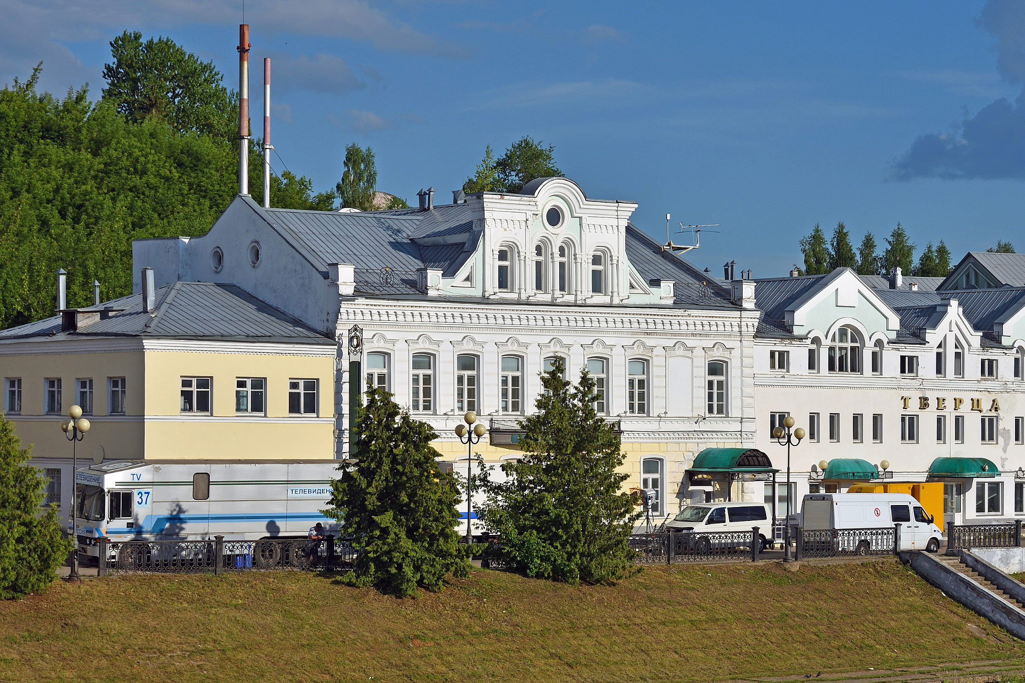 Тверецкая набережная, Торжок (Tveretskaya Embankment, Torzhok)